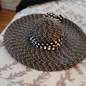 Black and White Wide-Brimmed Hat with Textured Weave